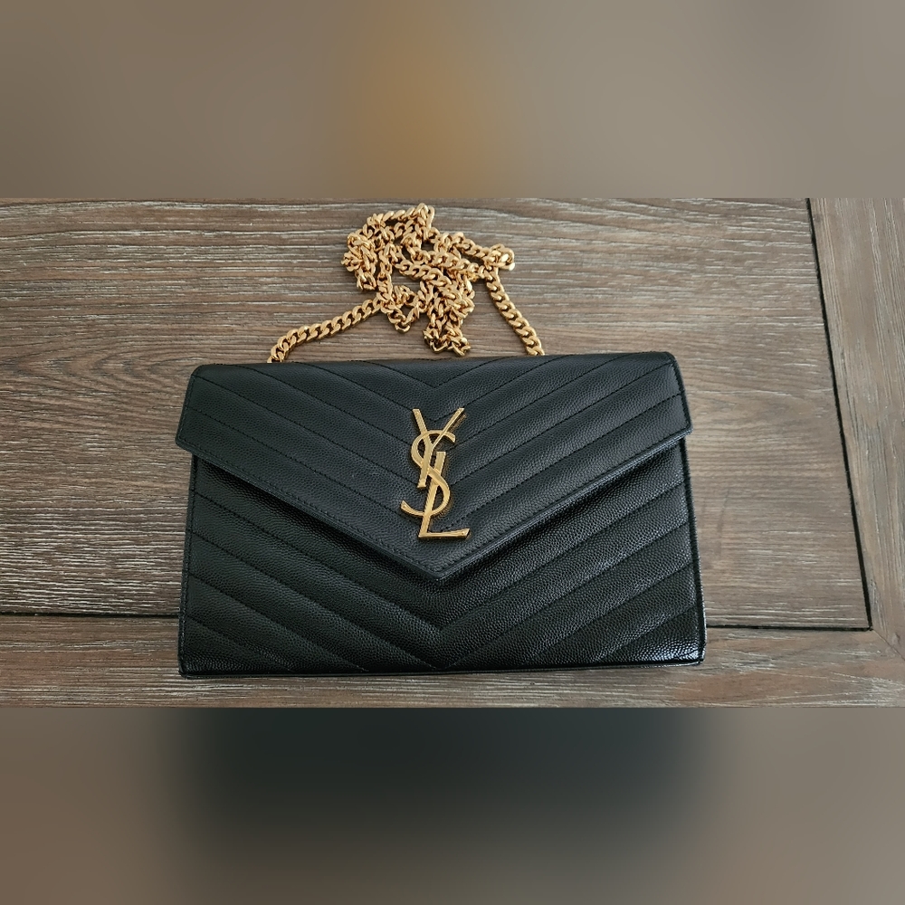 Monogramme Large YSL Grain de Poudre Wallet on Chain